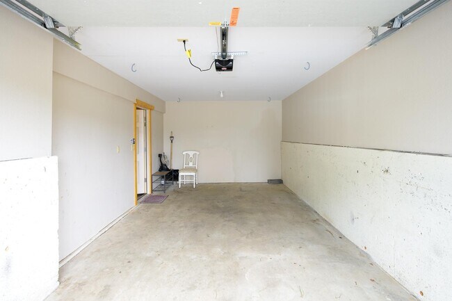 Building Photo - 259 County Rd