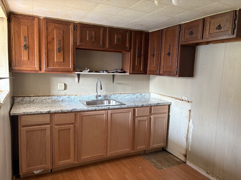 Building Photo - 116 Woodland Ave