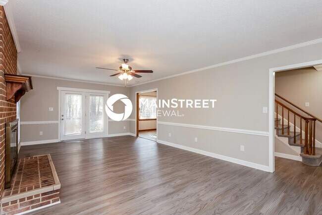 Building Photo - 3 Bedroom Pet-Friendly Home in Cornelius, NC with Main Street Renewal