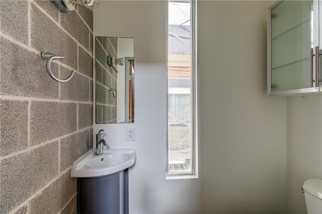 Building Photo - 4801 S Congress Ave