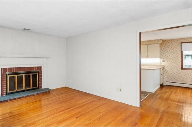 Building Photo - 16 Ingraham St