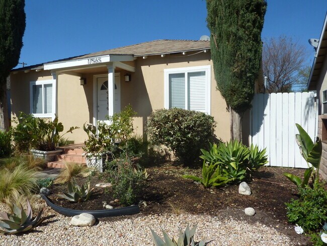 Building Photo - 17565 Bullock St