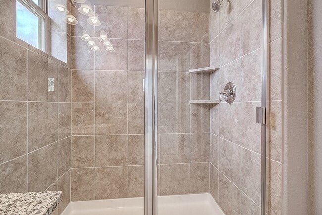 Building Photo - 9312 Bauer Vista Dr