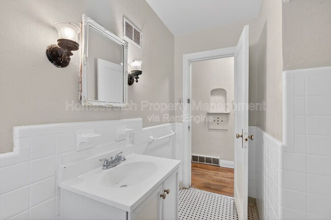 Building Photo - 8817 Shady Grove Ave