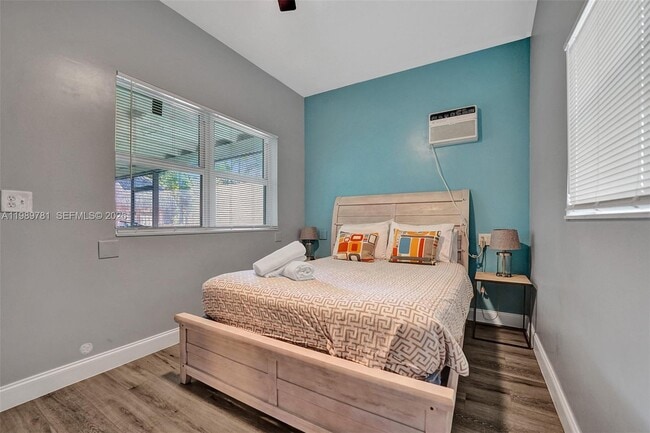 Building Photo - 529 NW 8th St