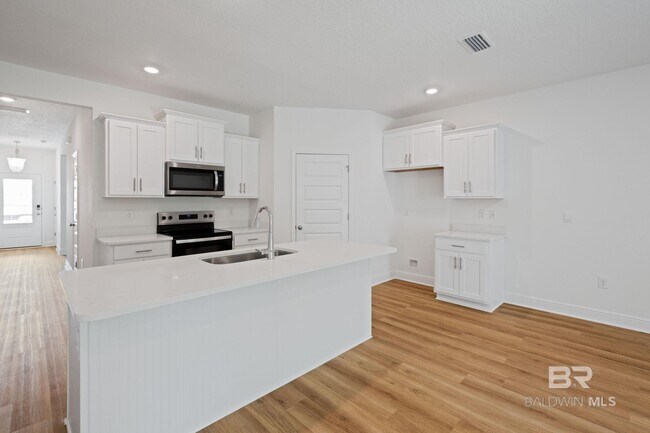 Building Photo - 12946 Grand Rpds Rd