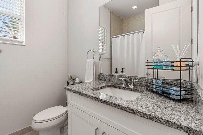 Building Photo - 12404 Nautilus Cir