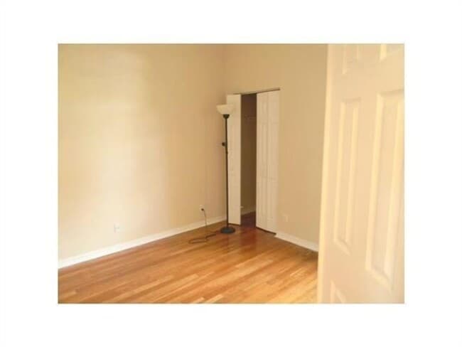 Building Photo - 2721 W Abiaca Cir