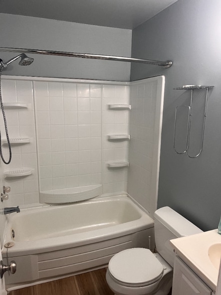 Building Photo - 3412 Kenbrooke Ct