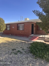 Building Photo - 1100 E River Ave