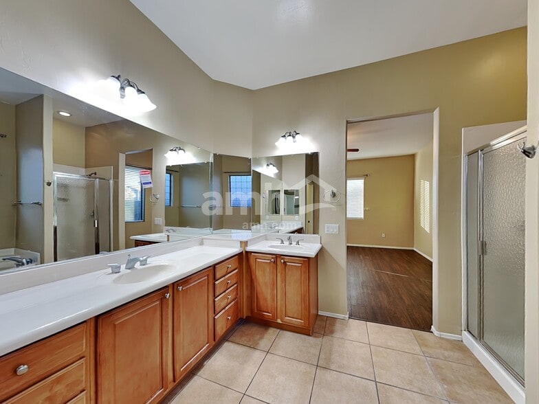 Building Photo - 4237 E Stony Meadow Dr