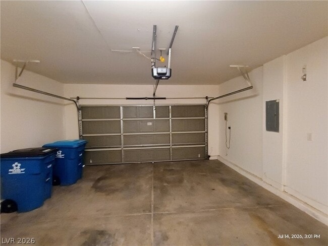 Building Photo - 8525 Titania Ct