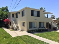 Building Photo - 25637 Lane St