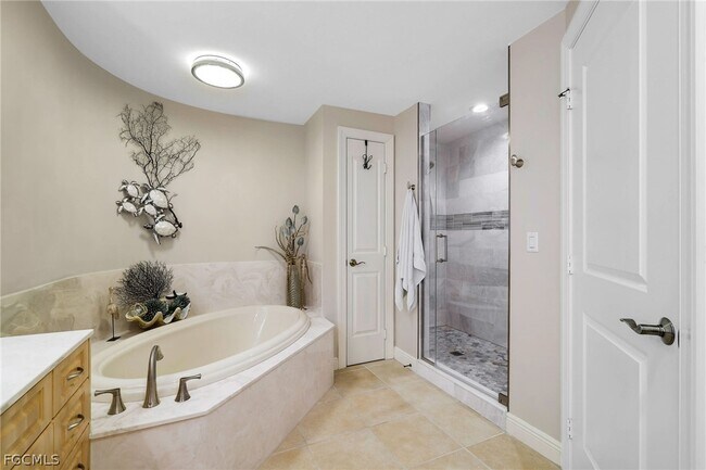 Building Photo - 5706 Cape Harbour Dr