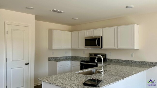 Building Photo - 520 Liberty Hall Dr