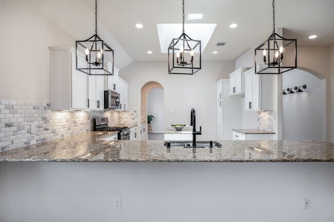 Building Photo - 14014 Sand Ridge Crossing