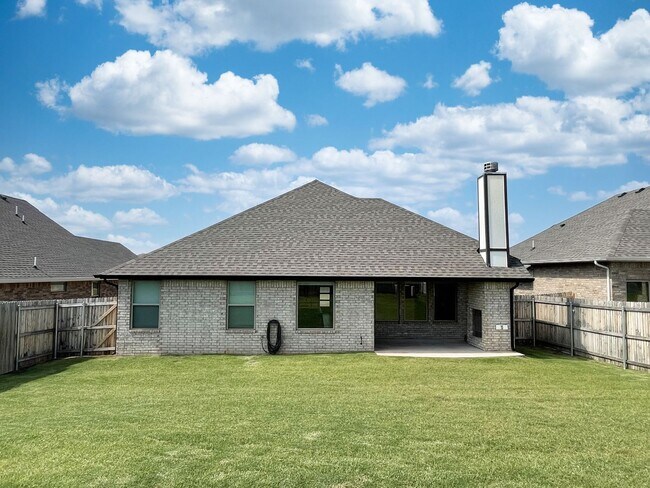 Building Photo - 3424 NW 159th Terrace