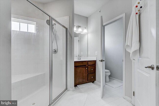 Building Photo - 3550 Briarwood Dr