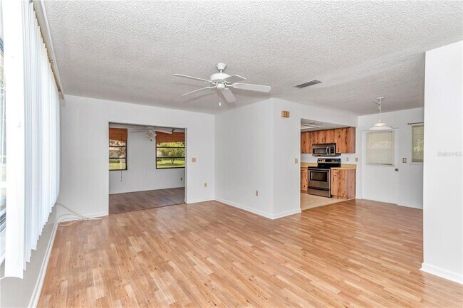 Building Photo - 10060 SW 93rd Ave