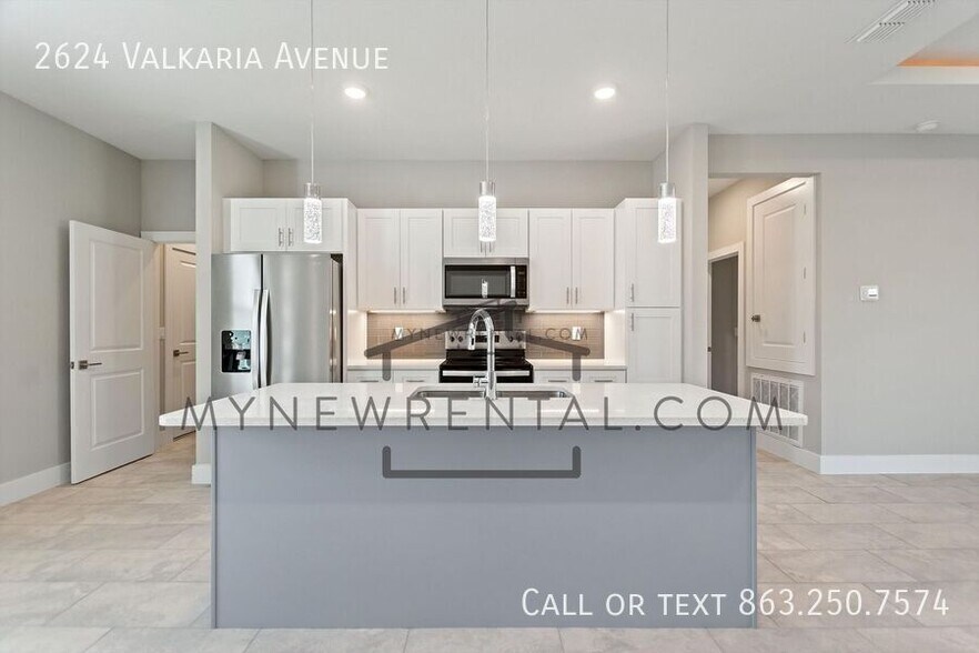 Building Photo - 2624 Valkaria Ave