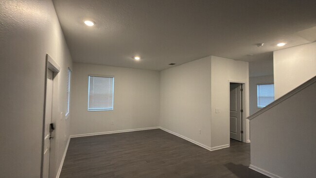 Building Photo - 1687 Contentment Lp