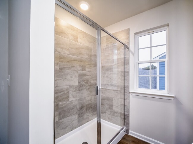 Building Photo - "Experience Spacious Living in This 4-Bedroom, 3-Bath Gem on Swallow Tail Drive, Belmont!"