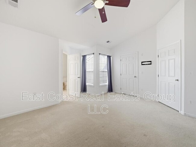 Building Photo - 1247 Mare St