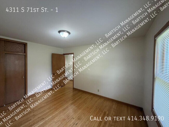 Building Photo - 4311 S 71st St