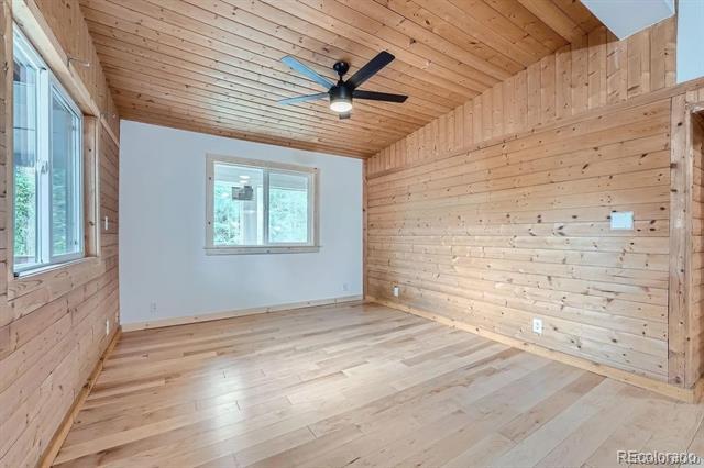 Building Photo - 192 Signal Rock Rd