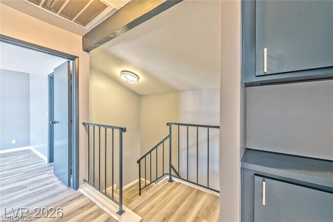 Building Photo - 7216 Archcrest Ave