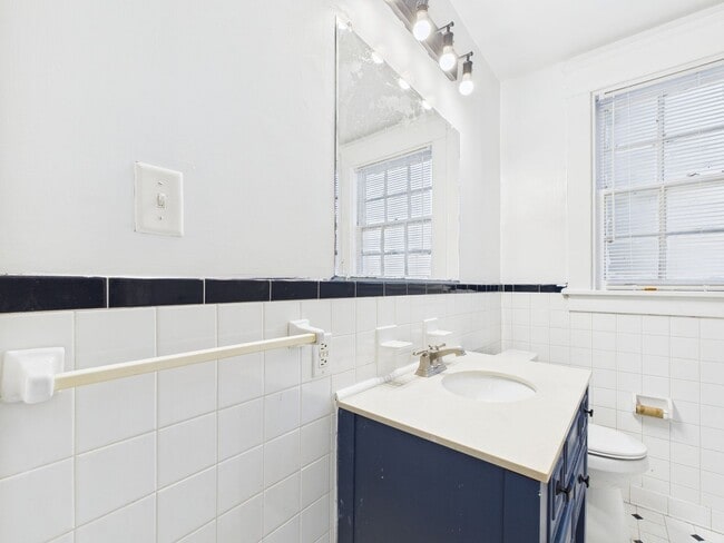 Building Photo - 4222 Chamberlayne Ave