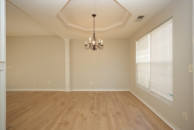 Building Photo - Updated 3 Beds 2.5 Baths Home in Farm Pond