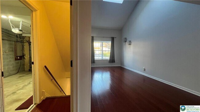 Building Photo - 520 Wild Mint Ln