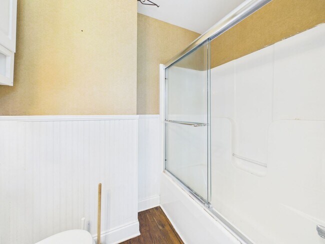 Building Photo - 8410 Weldon Dr