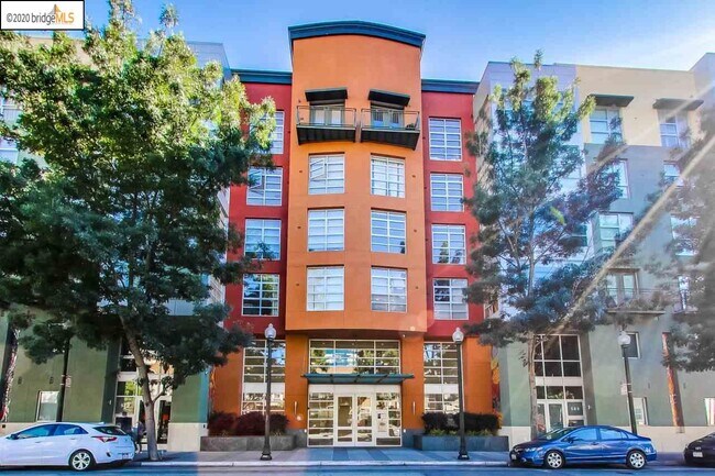 Primary Photo - 585 9th St