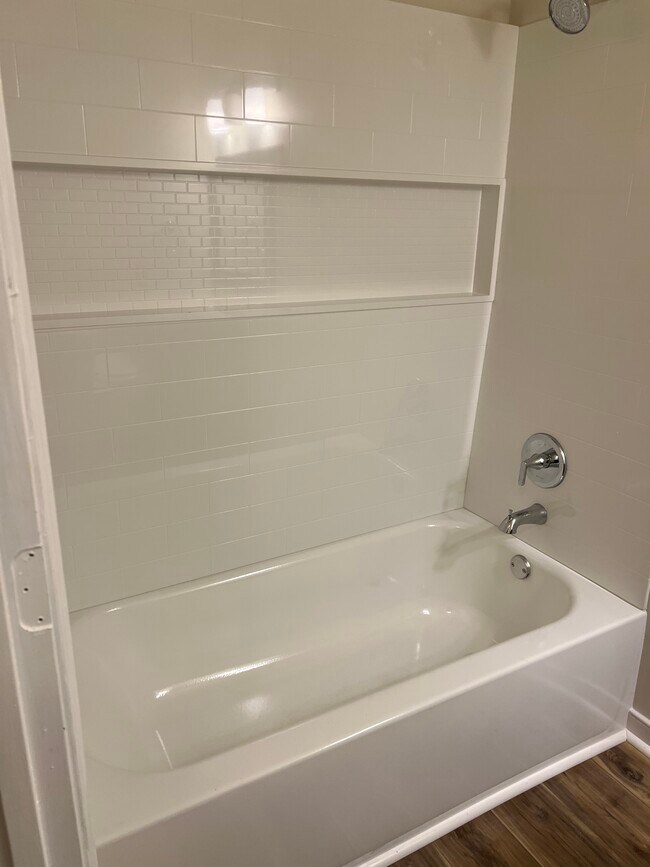 Building Photo - 11425 Walton Lake Rd