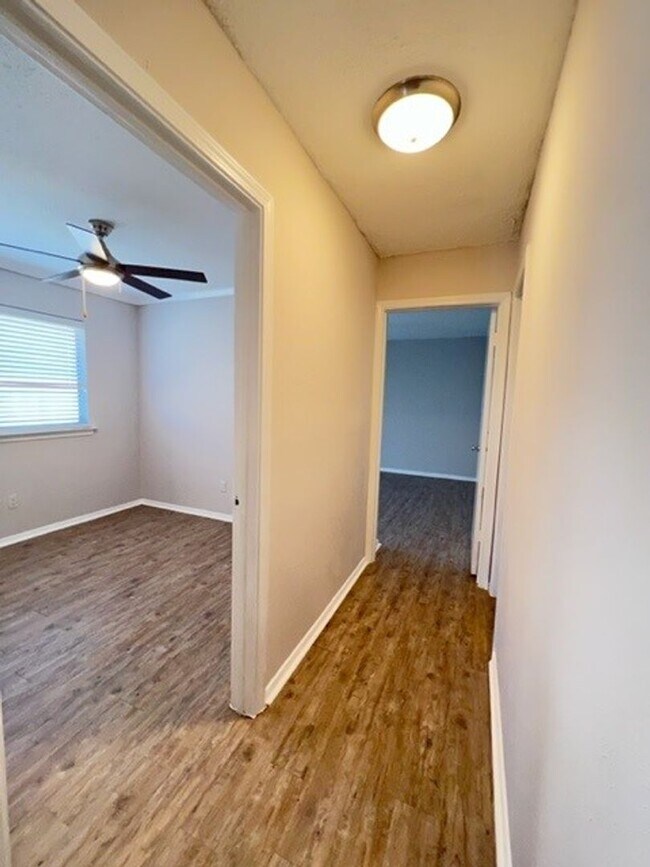 Building Photo - 8928-8928 Greenmound Ave