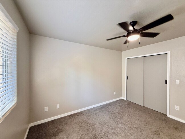 Building Photo - 4631 Fencer Rd