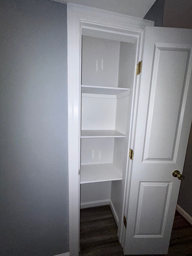 Linen Closet - 721 Brandywine St SE