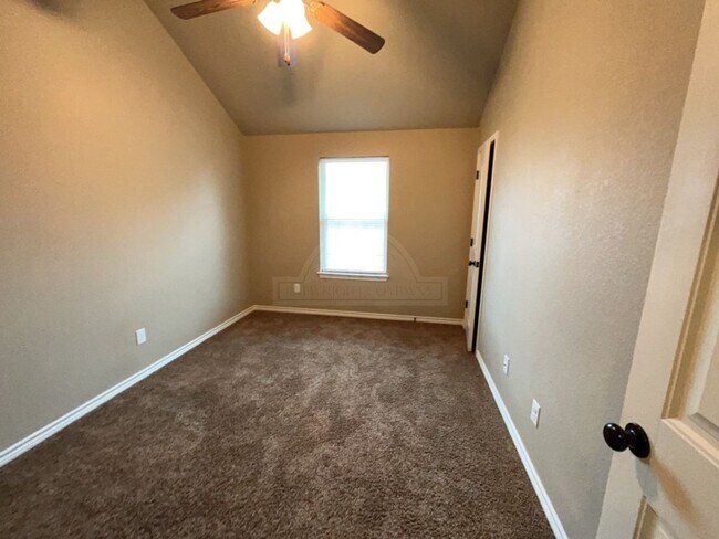 Building Photo - 203 Sladecek Dr