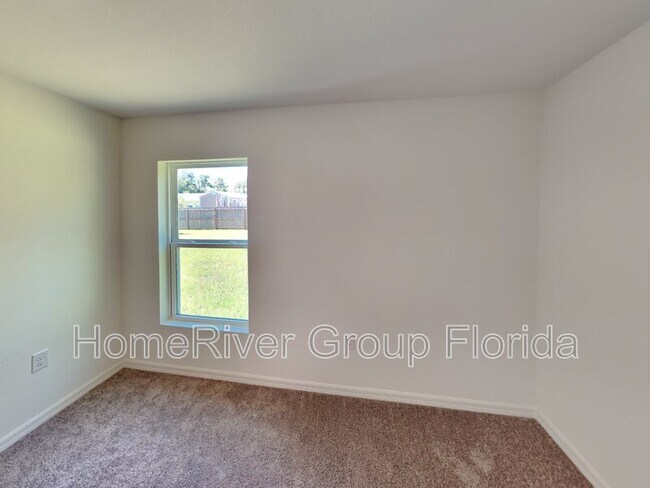 Building Photo - 2748 Cranbrook Ave
