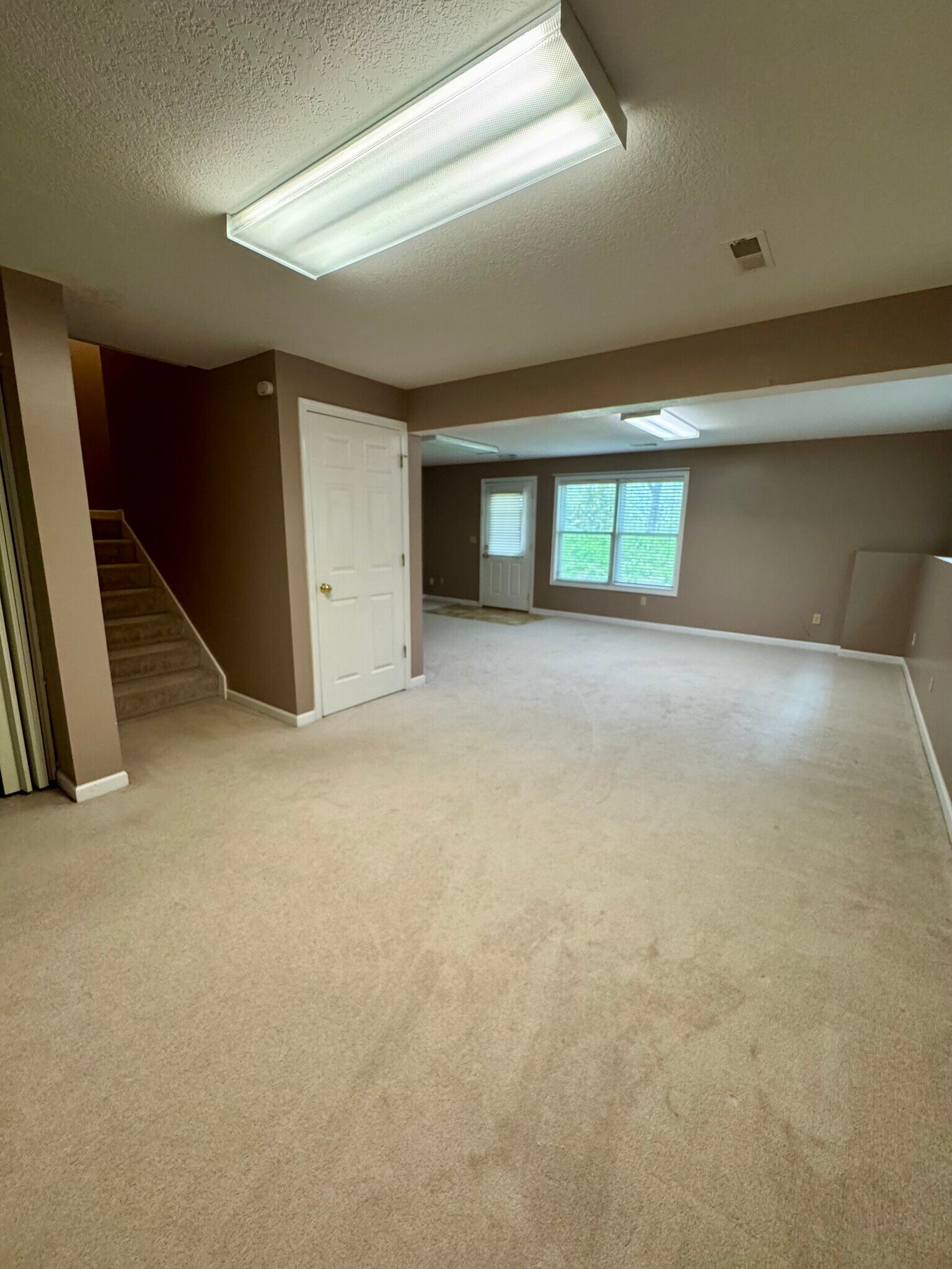Building Photo - 3054 Cherrywood Dr