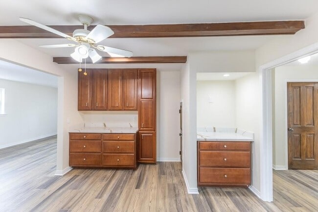 Building Photo - 4419 Knight Dr