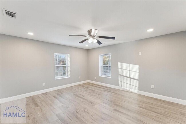 Building Photo - 8576 E B Cooper Hwy