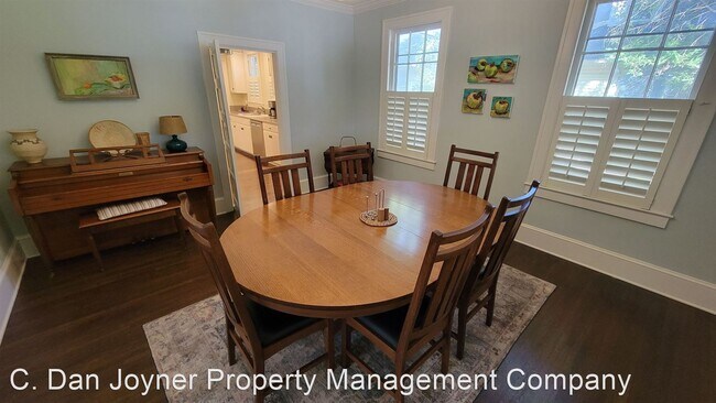 Building Photo - 5 br, 3.5 bath House - 108 W Prentiss Ave