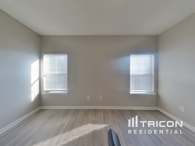 Building Photo - 12048 Coachman Lakes Way