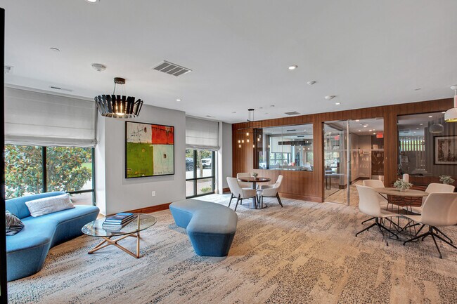 Building Photo - 145 Riverhaven Dr