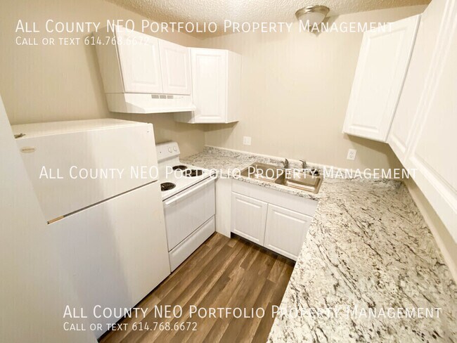 Building Photo - 915 S Court St