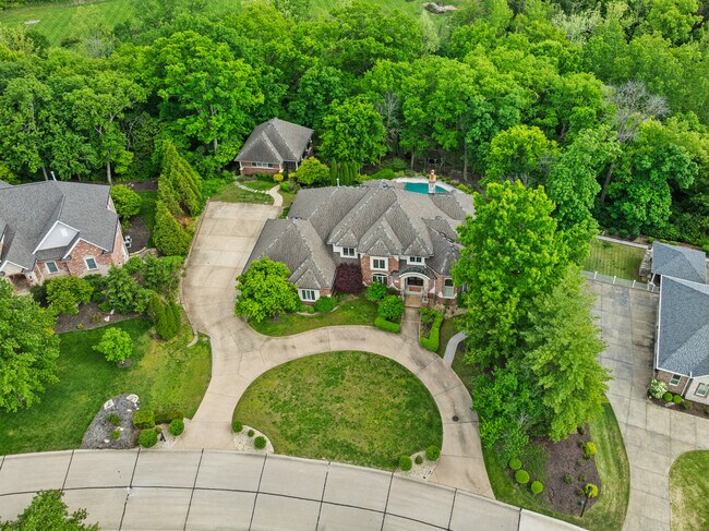 Building Photo - 12932 Sunset Bluff Ct