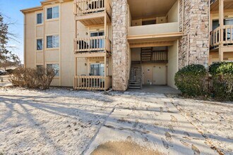 Building Photo - Beautiful Southwest Colorado Springs Condo Near Fort Carson